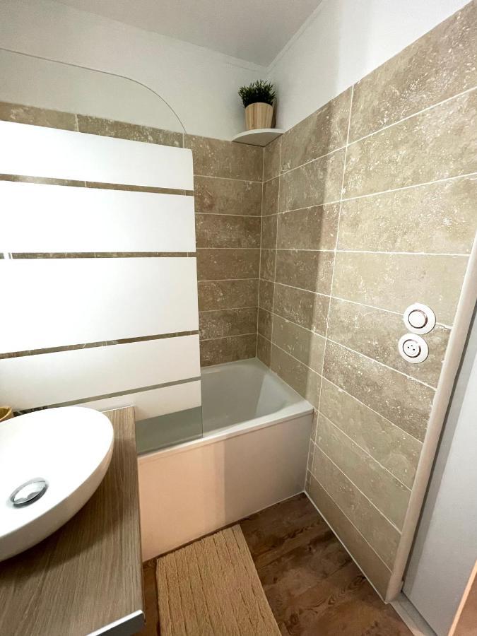 Appart Cosy 4 Personnes, A 400M De La Plage Bormes-les-Mimosas Εξωτερικό φωτογραφία